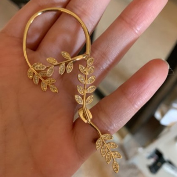 Gold Leaf Design Ear Climber Cuff earring 1 piece - Picture 3 of 14